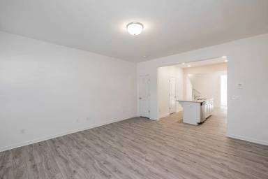 Main picture of 410 Kinnerton Pl