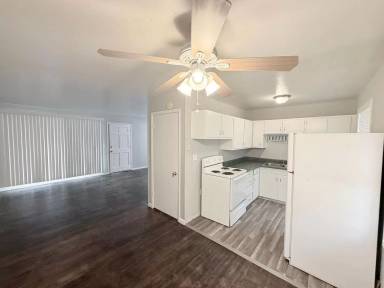 Main picture of 14812 Bellaire Ave