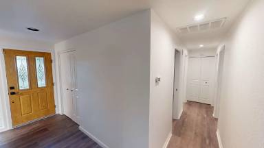 Main picture of 5270 Red Leaf St