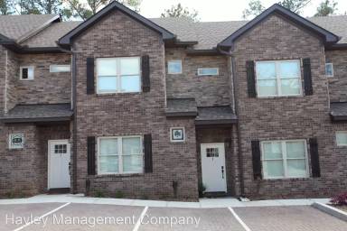 Main picture of 377 White St