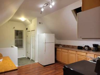 Main picture of 3649 N Albany Ave