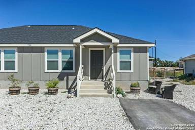 Main picture of 764 Cimarron