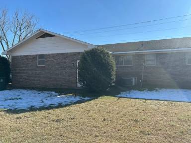 Main picture of 1312 W Hobbs St