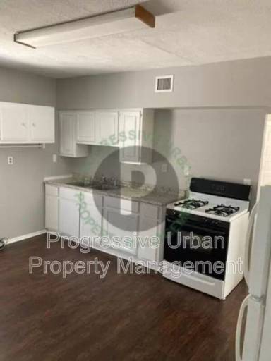 Main picture of 4012 Woodbridge Ave