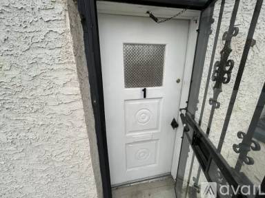 Main picture of 5262 Parkside Ave