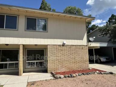 Main picture of 702 E Crestview Ave