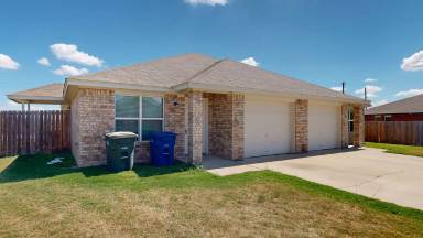 Main picture of 2904 Starlight Dr