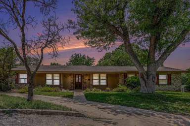 Main picture of 7527 Quail Run Dr