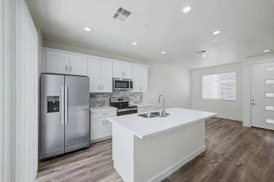 Main picture of 9230 S Austin Way