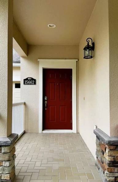 Main picture of 15662 Signature Dr
