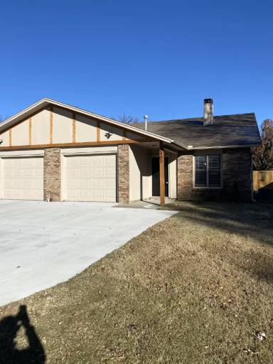 Main picture of 3407 W Wood St