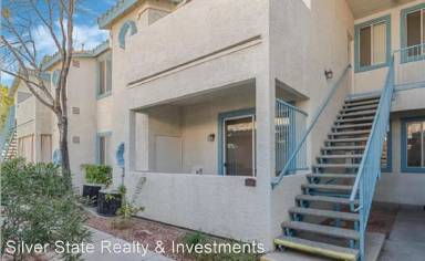 Main picture of Summercrest Villas Condominiums