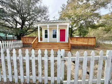 Main picture of 155 Caswell Branch Rd