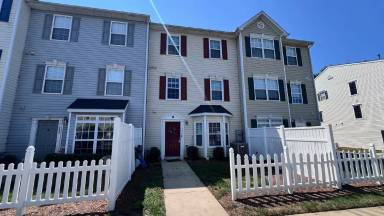 Main picture of 3040 Barrymore St