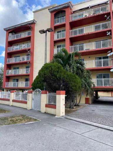Main picture of 6315 SW 8th St