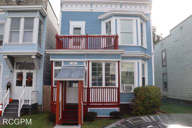 Main picture of 244 4th Ave