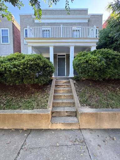 Main picture of 2012 Idlewood Ave
