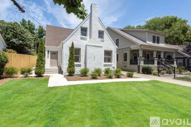 Main picture of 2526 Sunset Pl