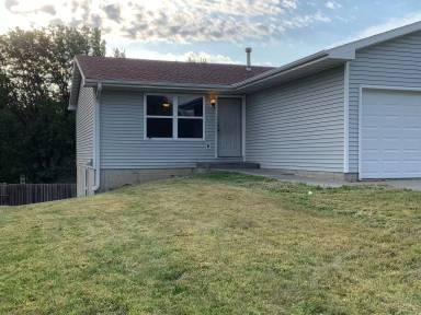 Main picture of 2408 NW 51st St