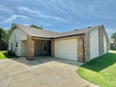 Main picture of 8109 N 117th East Ave