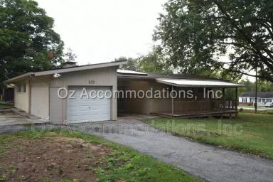 Main picture of 533 S 76th Ter