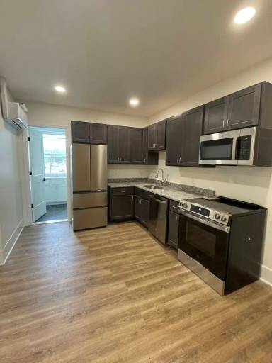 Main picture of 64 Genesee St