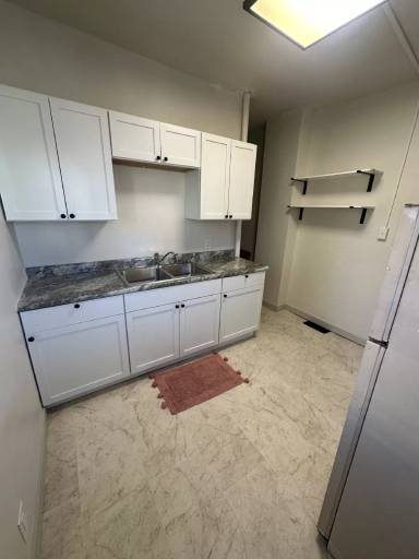 Main picture of 617 Rhomberg Ave