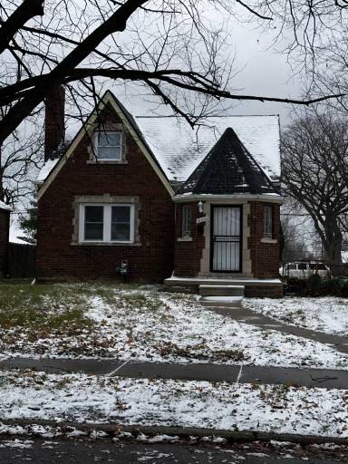 Main picture of 10500 Somerset Ave