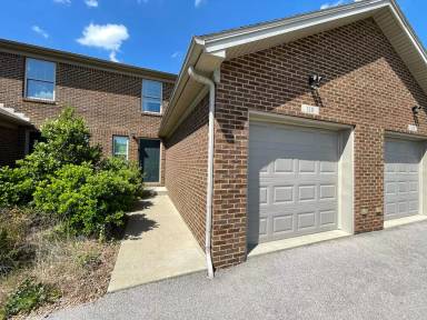 Main picture of 110 Gray Hawk Dr
