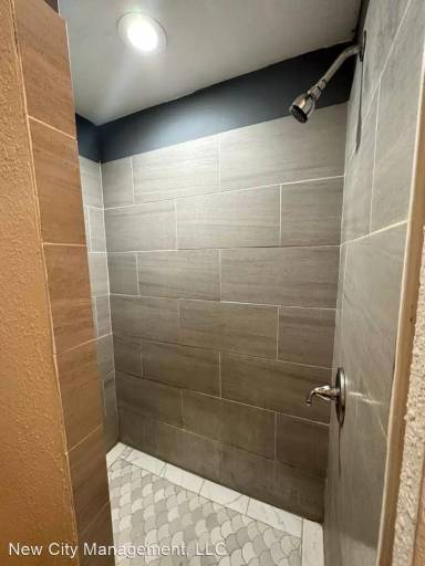 Main picture of 2702 Garfield Ave
