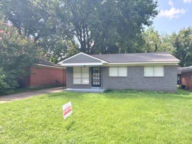 Main picture of 447 Delta Rd