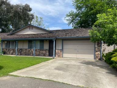 Main picture of 19066 Shoreline Dr