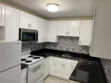 Main picture of 65 Winfield St