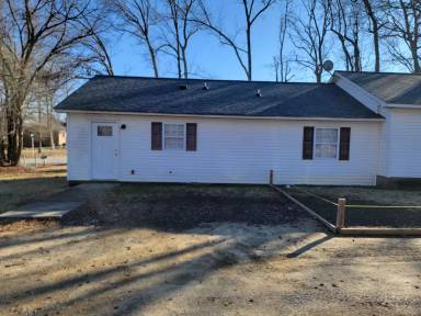Main picture of 711 Rollins St