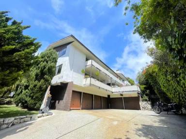 Main picture of 2412 Palos Verdes Dr W