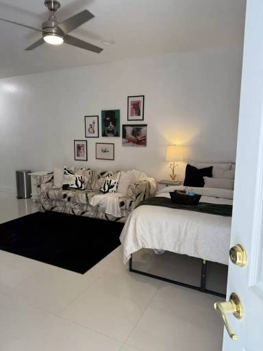 Main picture of 5399 SW 42nd St