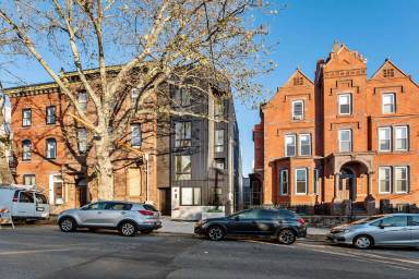 Main picture of 933 N 29th St