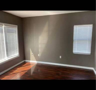 Main picture of 16 Springs Rd