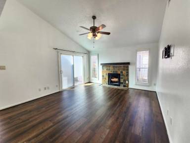 Main picture of 3871 Tanglewilde St