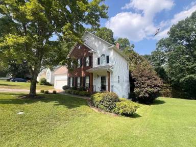 Main picture of 207 Twinleaf Way