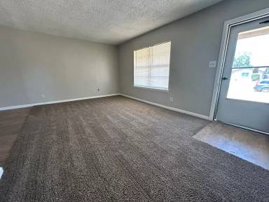 Main picture of 5005 39th St