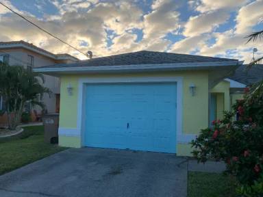 Main picture of 5250 Chiquita Blvd S