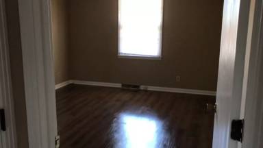 Main picture of 112 Lealand Ln