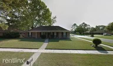 Main picture of 3402 Pioneer Dr