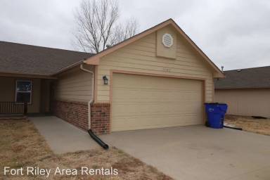 Main picture of 1706 Clover Dr