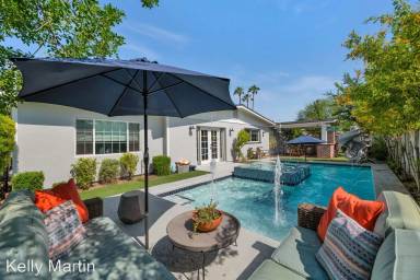 Main picture of 4215 E Calle Redonda