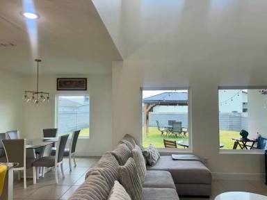 Main picture of 3803 Sun Valley Dr