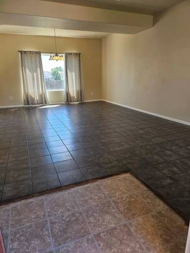 Main picture of 5112 Tabor Ln