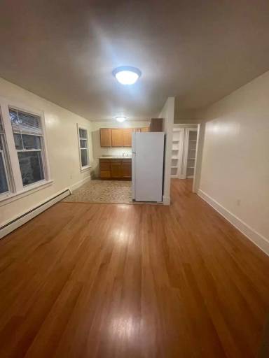 Main picture of 239 Elm St