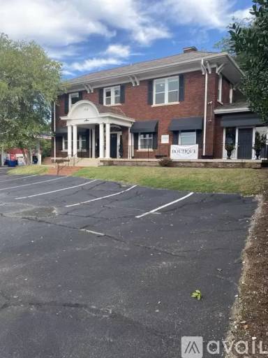 Main picture of 1824 E Main St